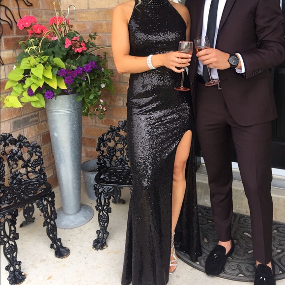 Black prom dress - Picture 1 of 3